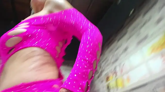 Isabela_Gomez3 Adlı Modelin Web Kamerası Şovu