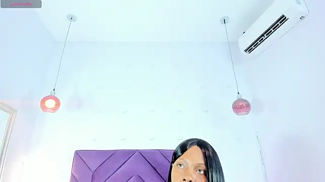 IvyJoness Chat XXX live