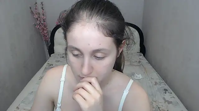 Holliy_Cooper Chat XXX in diretta