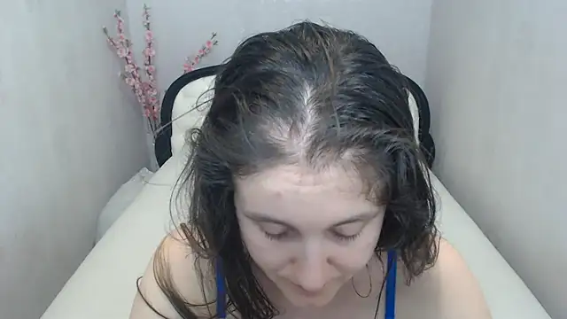 Holliy_Coopern Live XXX chat