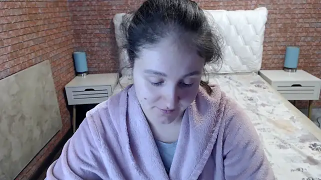 Chat +18 de Holliy_Cooper ao vivo