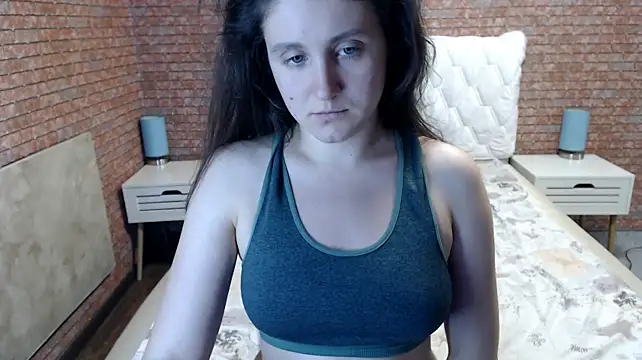 Chat XXX ao vivo de Holliy_Cooper
