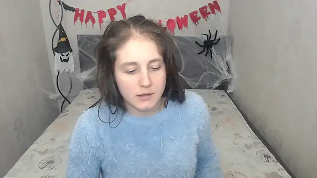 Holliy_Cooper Live XXX-Chat