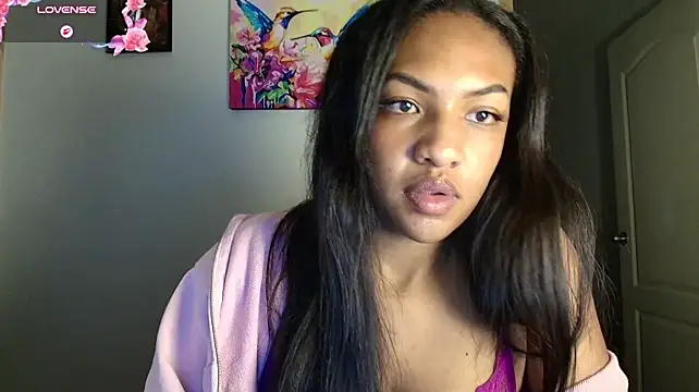 im_alivys_'s Webcam Show