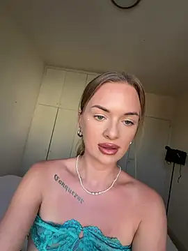 ElenaRebelle Pertunjukan Webcam