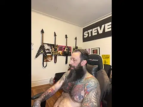 StevenRiseNYC Show in webcam