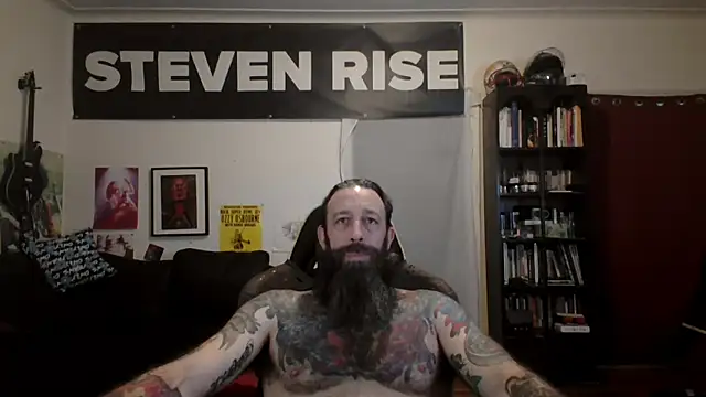 StevenRiseNYC: διαδικτυακό σόου στην κάμερα