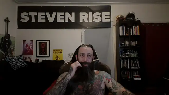 StevenRiseNYC: διαδικτυακό σόου στην κάμερα