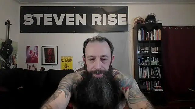 StevenRiseNYC Show in webcam