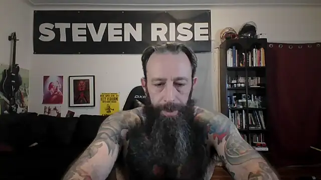 StevenRiseNYC: διαδικτυακό σόου στην κάμερα