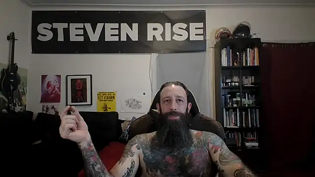 StevenRiseNYC: διαδικτυακό σόου στην κάμερα
