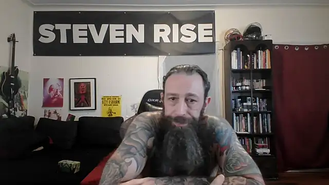 StevenRiseNYC Show in webcam