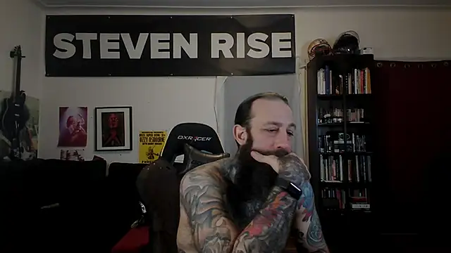 StevenRiseNYC Show in webcam