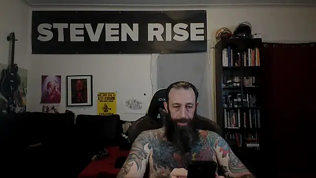 StevenRiseNYC: διαδικτυακό σόου στην κάμερα