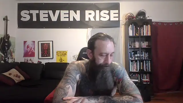 StevenRiseNYC Show in webcam