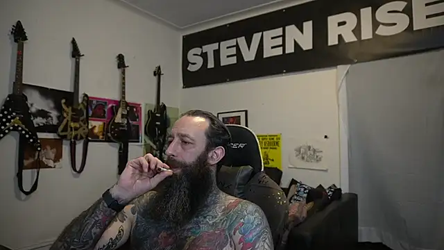 โชว์เว็บแคมของ StevenRiseNYC