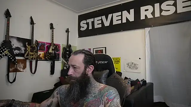הופעת וובקאם של StevenRiseNYC