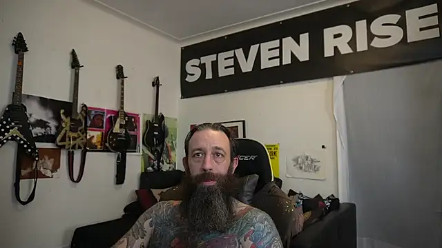 הופעת וובקאם של StevenRiseNYC