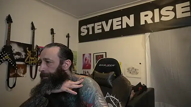 StevenRiseNYC Show in webcam