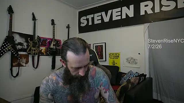 Pertunjukan Kamera Web StevenRiseNYC
