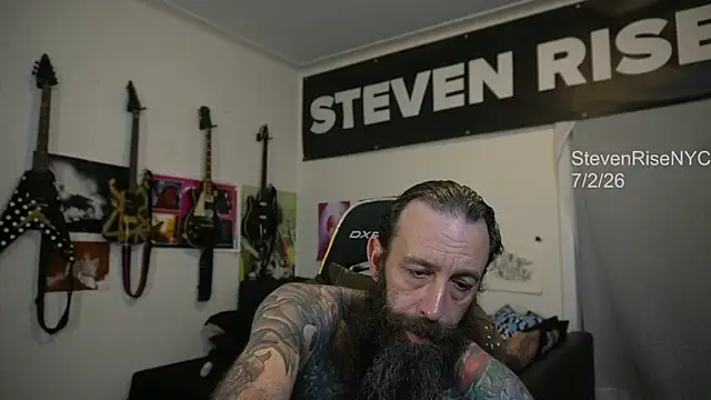 StevenRiseNYC Show in webcam