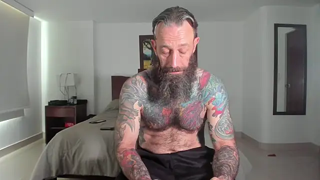 StevenRiseNYC Show in webcam
