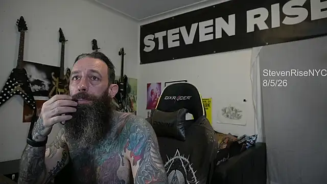StevenRiseNYC Show in webcam