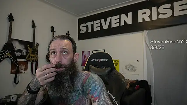Živý XXX chat StevenRiseNYC