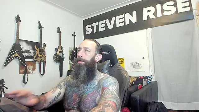 StevenRiseNYC Show in webcam