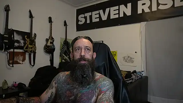 StevenRiseNYC Show in webcam