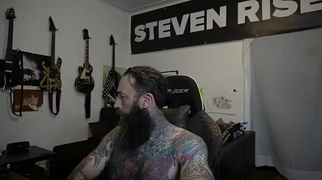 Chat +18 de StevenRiseNYC ao vivo