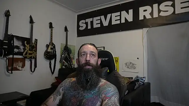 הופעת וובקאם של StevenRiseNYC