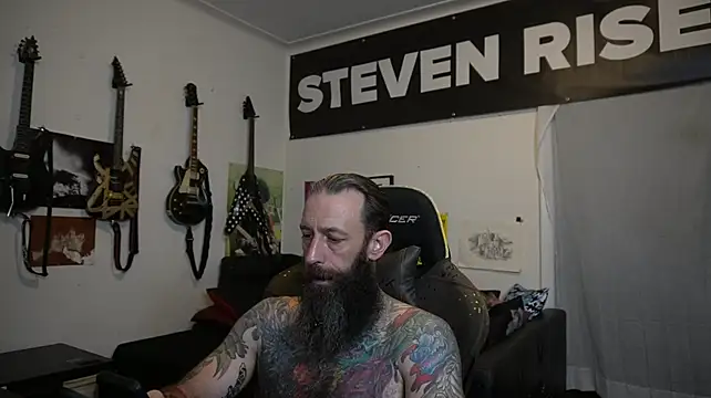 הופעת וובקאם של StevenRiseNYC
