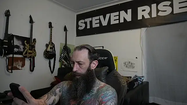 Chat XXX en directo de StevenRiseNYC