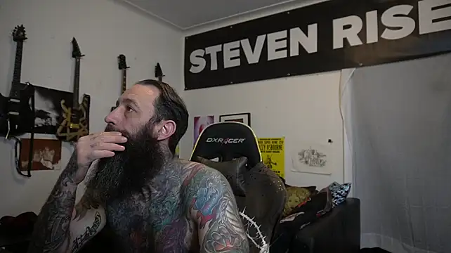 הופעת וובקאם של StevenRiseNYC
