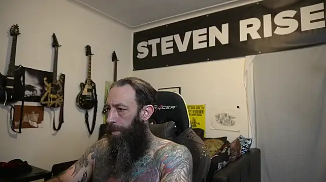 הופעת וובקאם של StevenRiseNYC