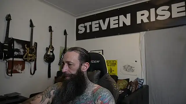 הופעת וובקאם של StevenRiseNYC