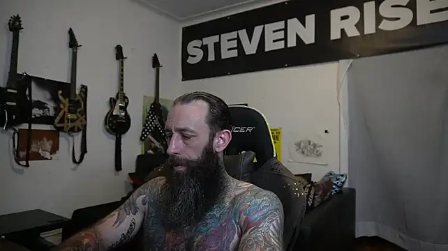 הופעת וובקאם של StevenRiseNYC