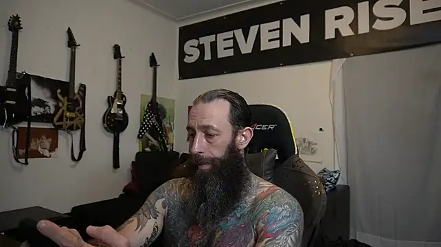 StevenRiseNYC Show in webcam