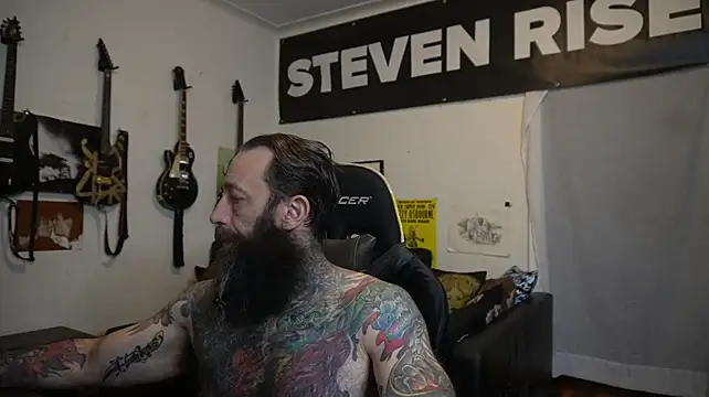 Show modela StevenRiseNYC na web-kameri