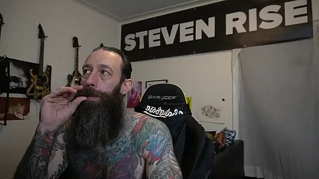 הופעת וובקאם של StevenRiseNYC