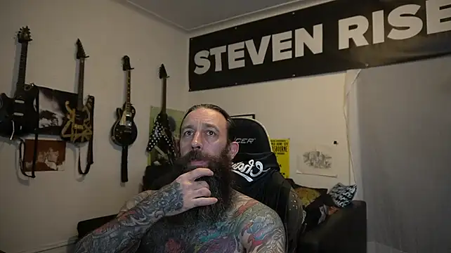 Chat XXX en directo de StevenRiseNYC
