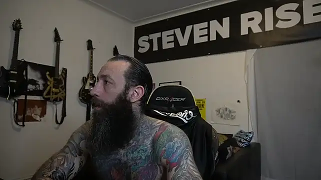 StevenRiseNYC Show in webcam