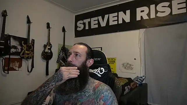 הופעת וובקאם של StevenRiseNYC