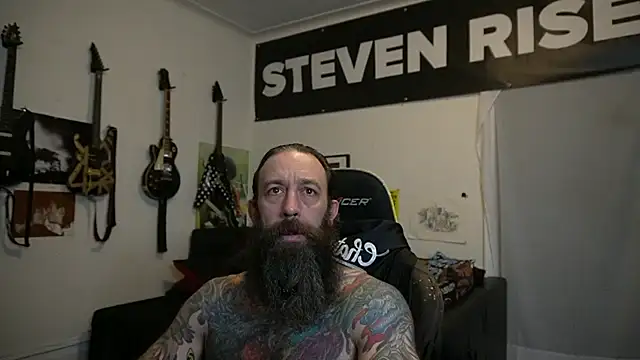 הופעת וובקאם של StevenRiseNYC