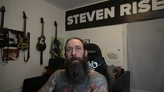 StevenRiseNYC Show in webcam