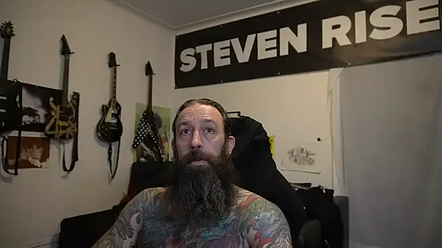 StevenRiseNYC Show in webcam