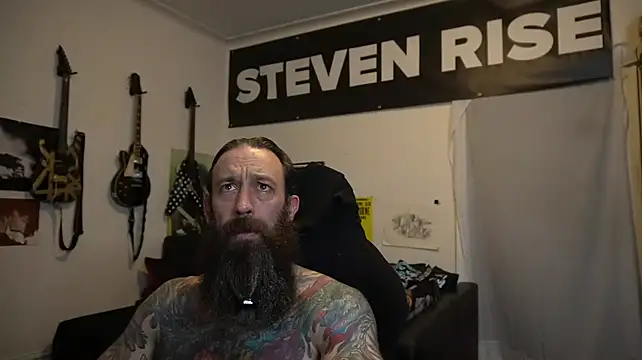 StevenRiseNYC Show in webcam