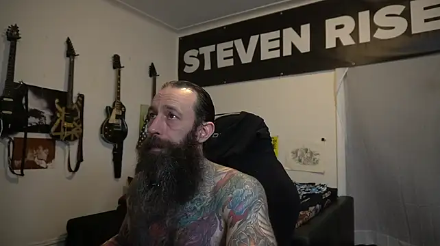 StevenRiseNYC Show in webcam