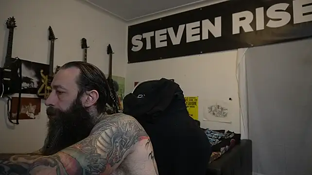 StevenRiseNYC Show in webcam